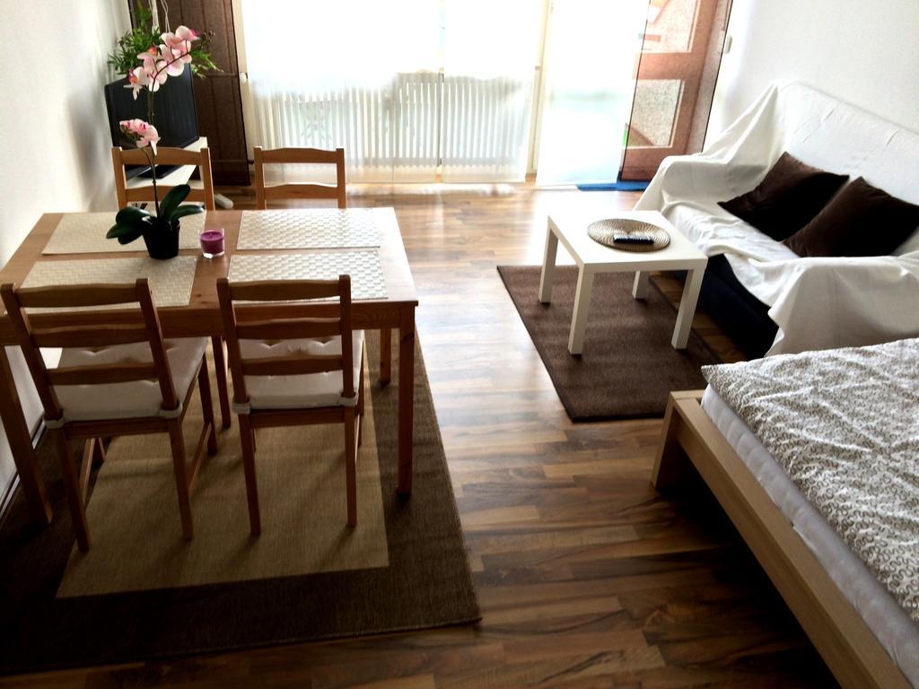 Sunshine Apartment *